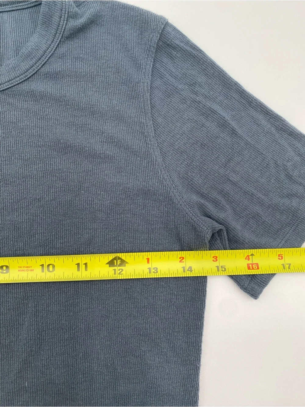 lululemon Hold Tight Crop T Size 6